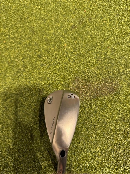 Wilson Staff Model HT 60.10* Wedge, Dynamic Gold 120 Stiff Flex, RH