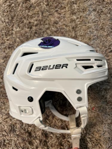 Medium Bauer Re-Akt 150 Helmet Pro Stock (Used)