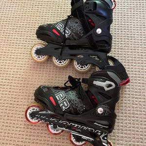 Roller Blades Adjustable Form Size 4-8 (used)