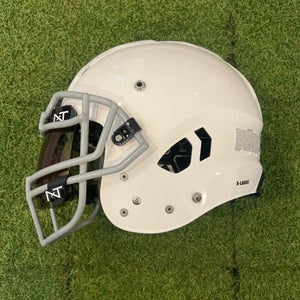 Youth Extra Large Schutt Vengeance A11 Helmet (Used)