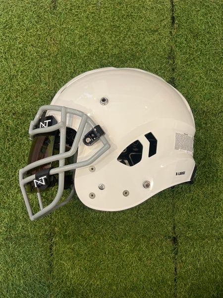 Youth Extra Large Schutt Vengeance A11 Helmet (Used)