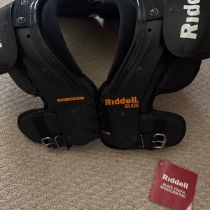 Large Youth Riddell Blaze Shoulder Pads (New)