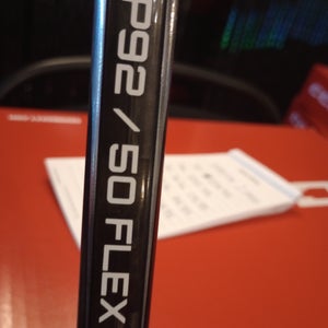 Junior Bauer Vapor Hyperlite 2 Right Handed Hockey Stick P92 Flex 50(New)