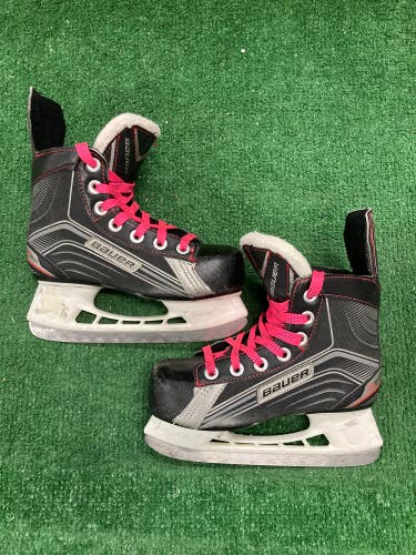 Youth Bauer Vapor Hockey Skates 13 (Used)