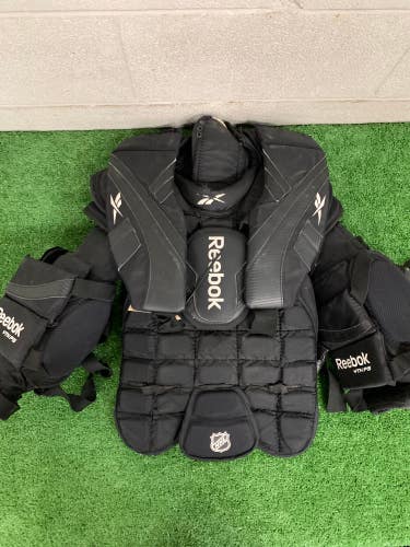 Youth Medium Reebok Goalie Chest Protector (Used)