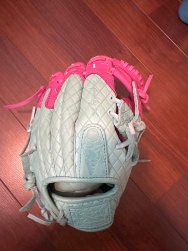 Ice cream glove