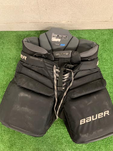 Black Intermediate Small Bauer Elite Hockey Goalie Pants (Used)