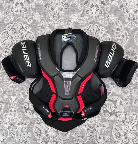 Intermediate Medium Bauer Vapor 3X Pro Shoulder Pads (Used)