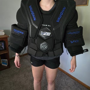 Small Vaughn V10 Pro Carbon Goalie Chest Protector (New)