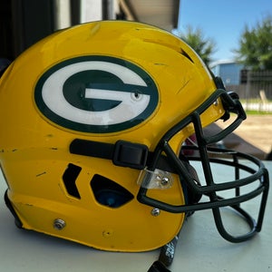 Youth XS Schutt F7 Helmet (Used)