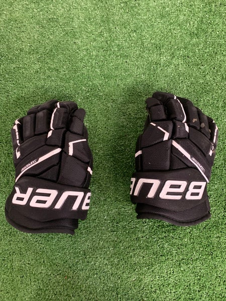 Black Bauer Supreme M5 Pro Gloves 11" (Used)