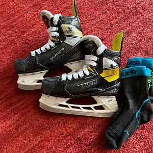 Bauer Supreme 3S Hockey Skates Regular Width 13.5 (Used)