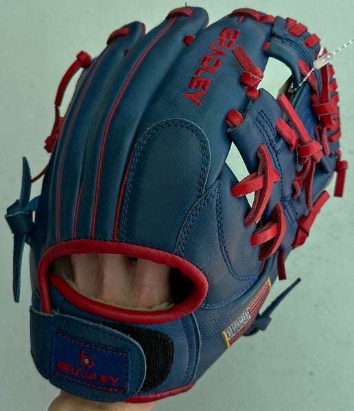 Blue Bradley Igniter RH Infield Baseball Glove 11" (Used)