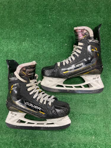 Senior Bauer Supreme M5 Pro Hockey Skates 8 (Used)