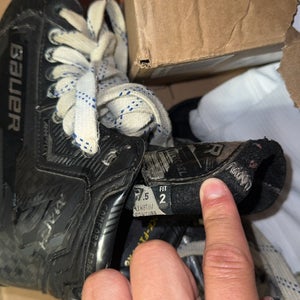Bauer Supreme Mach Hockey Skates 7.5 (Used)