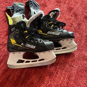Bauer Supreme M4 Hockey Skates Regular Width Size 1 (Used)