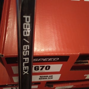 Intermediate Bauer Vapor Hyperlite 2 Left Hand Hockey Stick P88 Flex 65 (New)