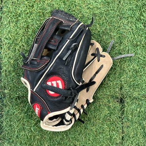 Wilson A450 RH Outfield Baseball Glove 11" (Used)