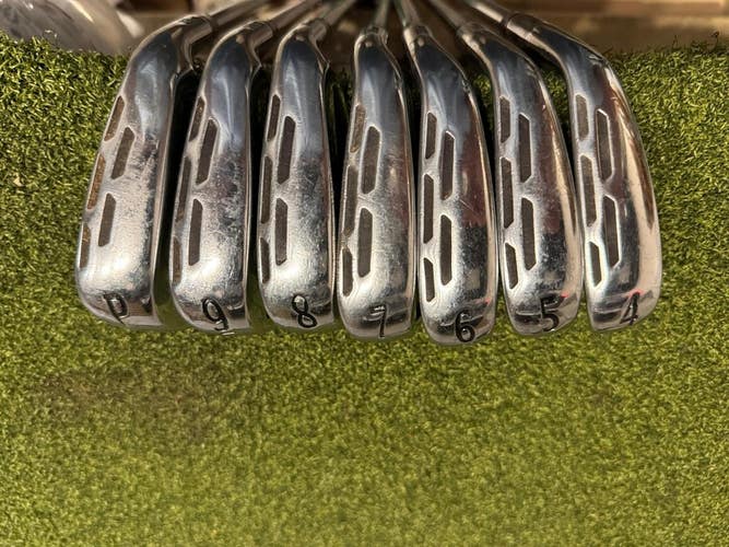 Wilson D7 Forged 4-PW Iron Set, Dynamic Gold Stiff Flex, RH
