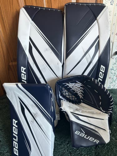 BAUER VAPOR X5 NAVY PRO GOALIE LEG PADS - INTERMEDIATE