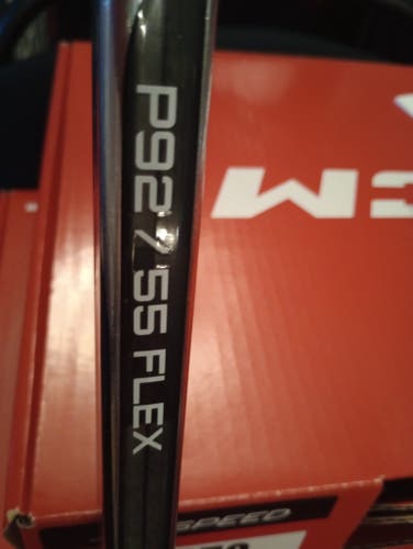Intermediate Bauer Vapor Hyperlite 2 Left Hand Hockey Stick P92 Flex 55 (New)