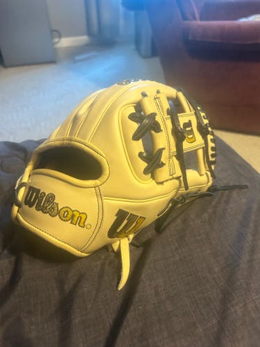 RH Wilson A2000 1786 Baseball Glove 11.5"