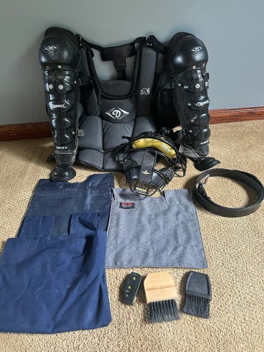 Umpire Equipment Set Or Individual