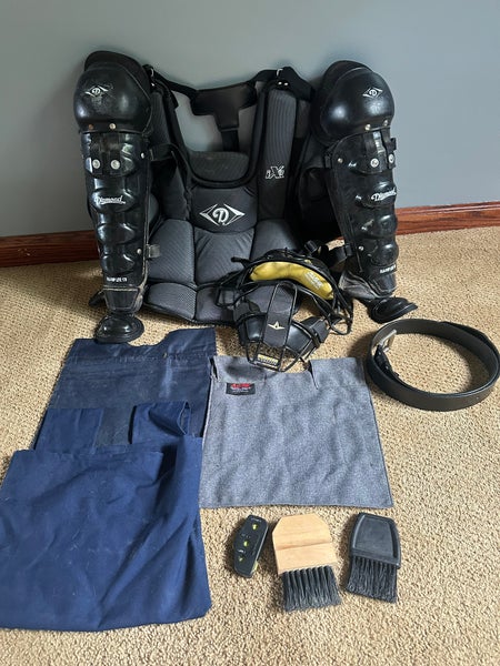 Umpire Equipment Set Or Individual