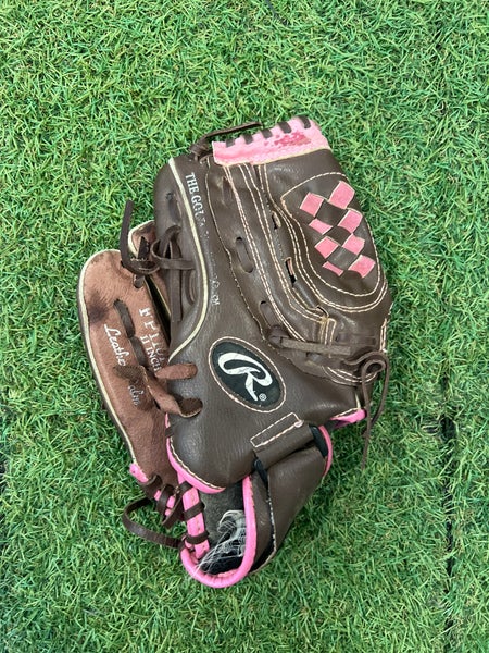 Rawlings FP110 LH Pitcher's Softball Glove 11" (Used)