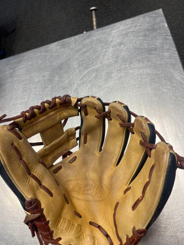 Wilson RH Infield A2K Baseball Glove 11.25" (Used)