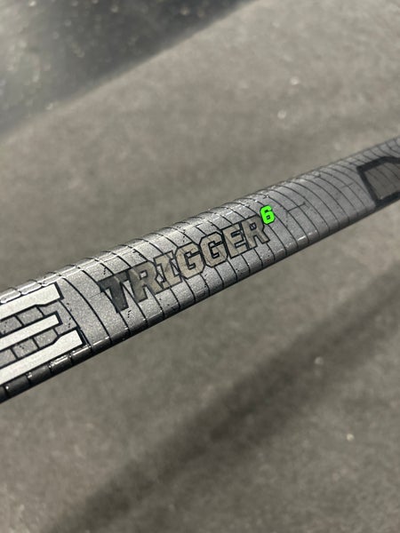Senior CCM RibCor Trigger 6 Left Hand Hockey Stick P28 - 85 Flex (New)