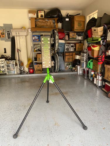 Spinball 2 Wheel Pitching Machine + 24 Driveline Liteflite Machine Balls
