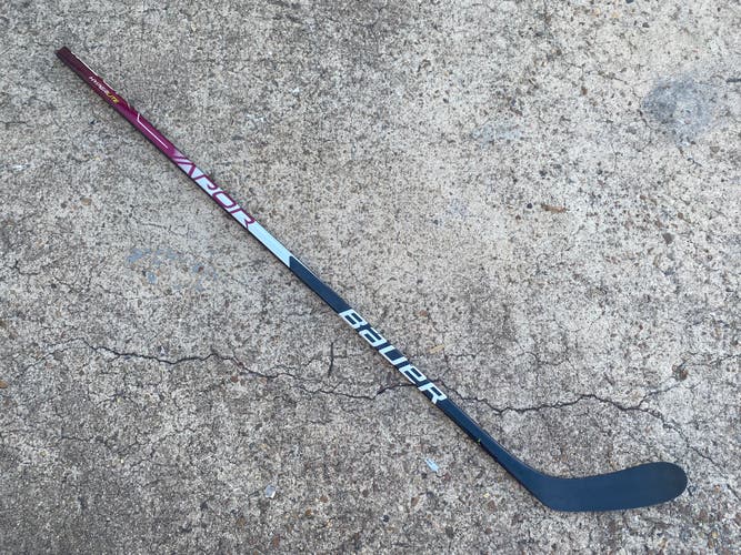 Bauer Vapor HyperLite Pro Hockey Stick Pro Stock Grip 82 Flex P28 Left 78031