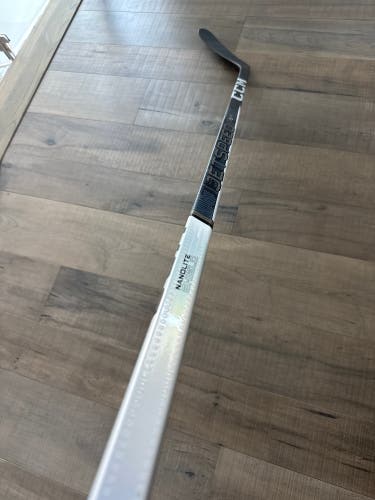 CCM Jetspeed FT6 Pro Left Hand Hockey Stick P28M Left 85 Flex