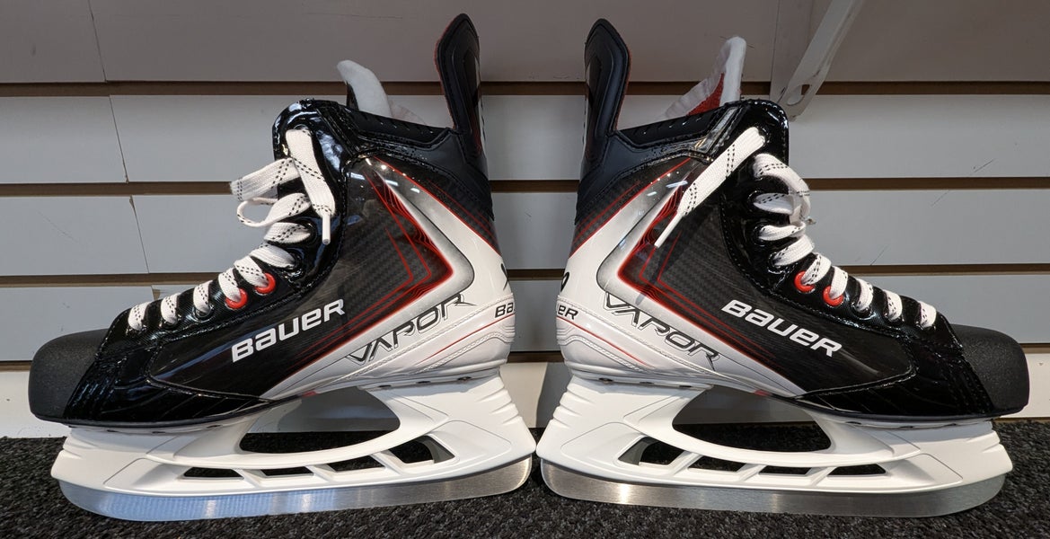 2025 Bauer Vapor Fly30 Hockey Skates Senior Size 10.0 EE NIB (0729-0138)