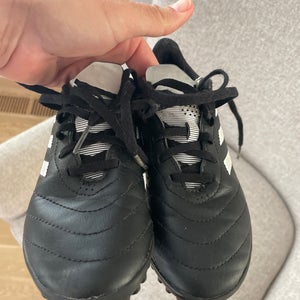 Youth Adidas Turf Soccer Cleats Size 2