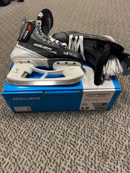 Bauer Vapor FlyLite Size 3 D Width Skates