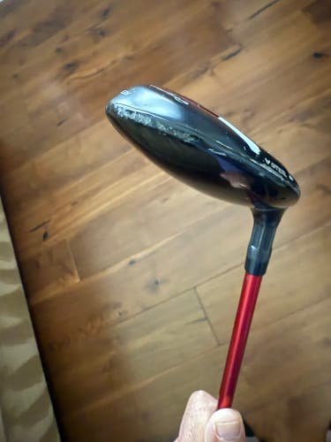 Men's TaylorMade Stealth 2 HD Right Handed Hybrid Regular Flex 6H (Used)