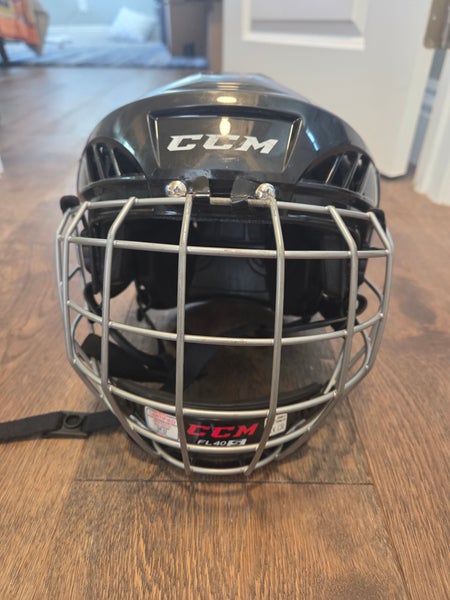 Small CCM FL40 Helmet (Used)
