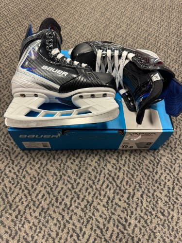 Bauer Vapor FlyLite Youth Size 12 D Width skate