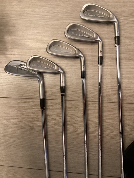 Cleveland TA5 set 52 Degree PW,4i,7i,8i,9i