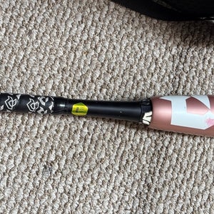 DeMarini Bat (-10) 22 oz 32" (Used)