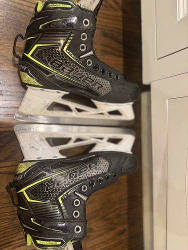 Bauer GSX Hockey Goalie Skates Regular Width Size 3 (Used)
