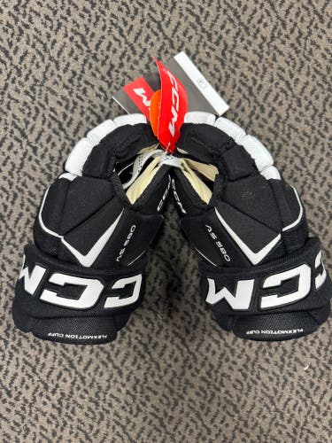 CCM Black Tacks AS-580 Size 11” Hockey Gloves