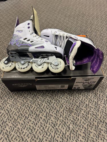 Mission Inhaler FS2 Size 5 Fit 2 Roller Hockey Skates