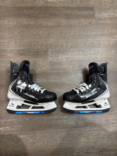 2025 Bauer Vapor Flylite Hockey Skates   8 (Used)
