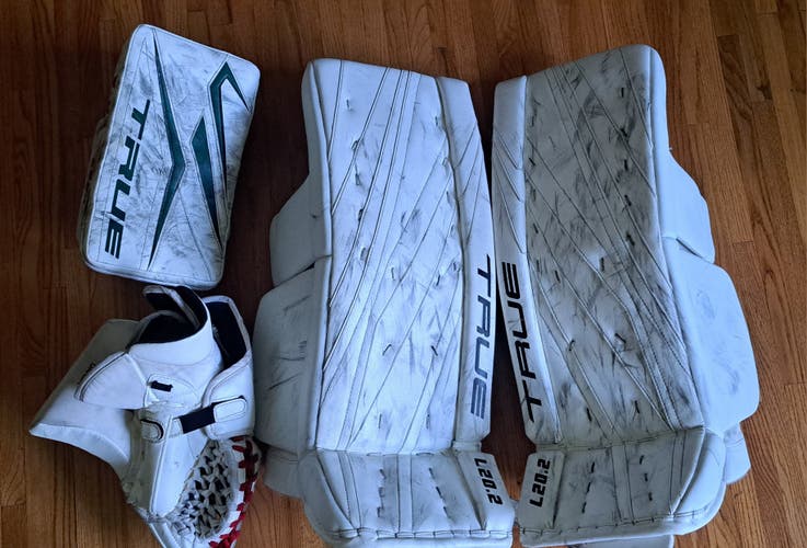 32+2" Senior True Regular Goalie Full Set (Used)
