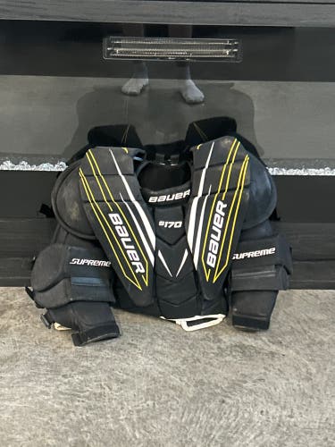 Medium JR Bauer Supreme S170 Goalie Chest Protector