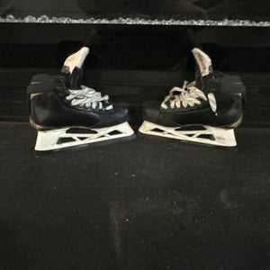 Bauer Supreme 2S Pro Hockey Goalie Skates size 6