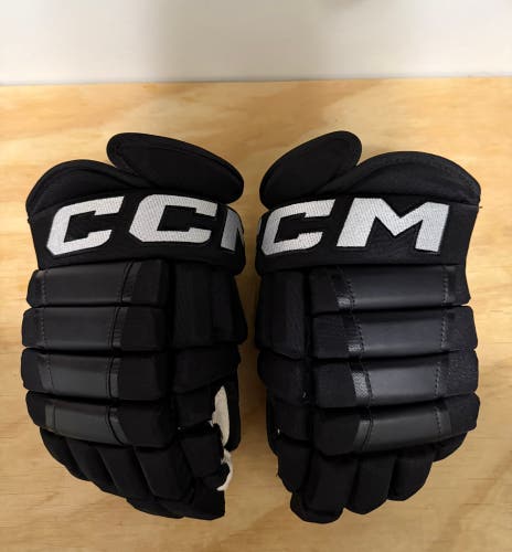 Used  black ccm hg97 gloves size 13